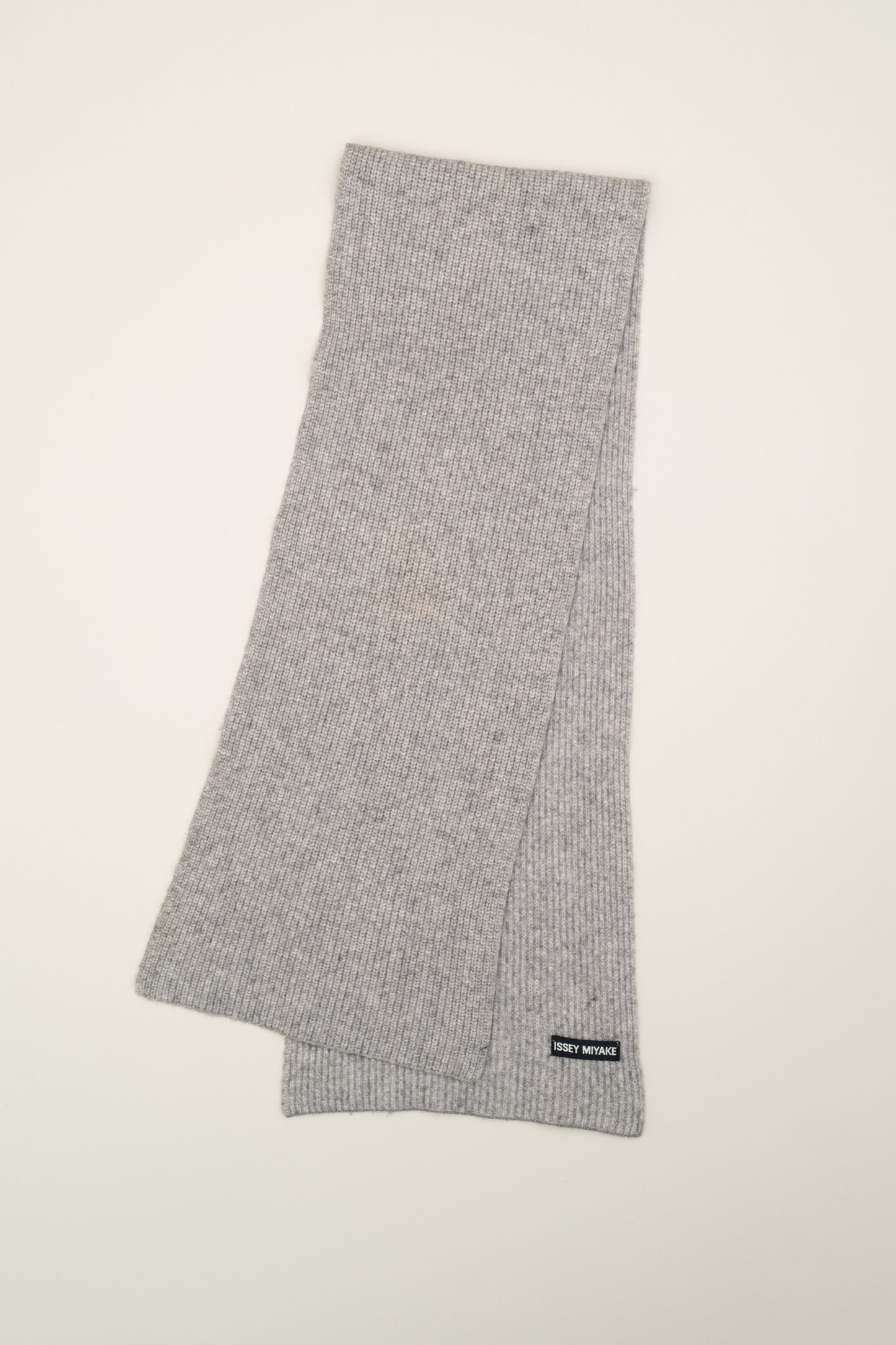 ISSEY MIYAKE SCARF
