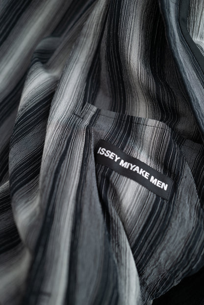 ISSEY MIYAKE STRIPED JACKET