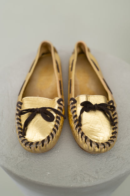 MIU MIU GOLD FLATS