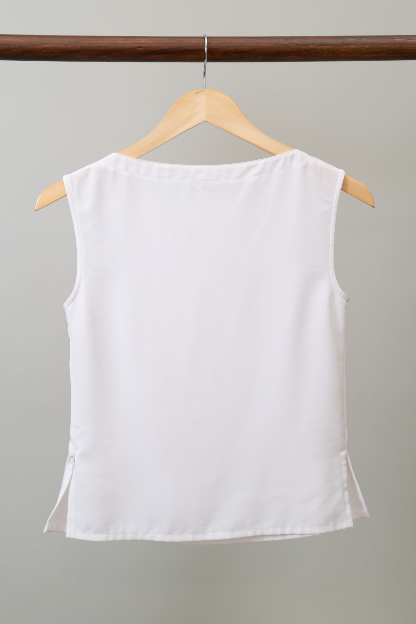 AGNES B. FITTED TANK