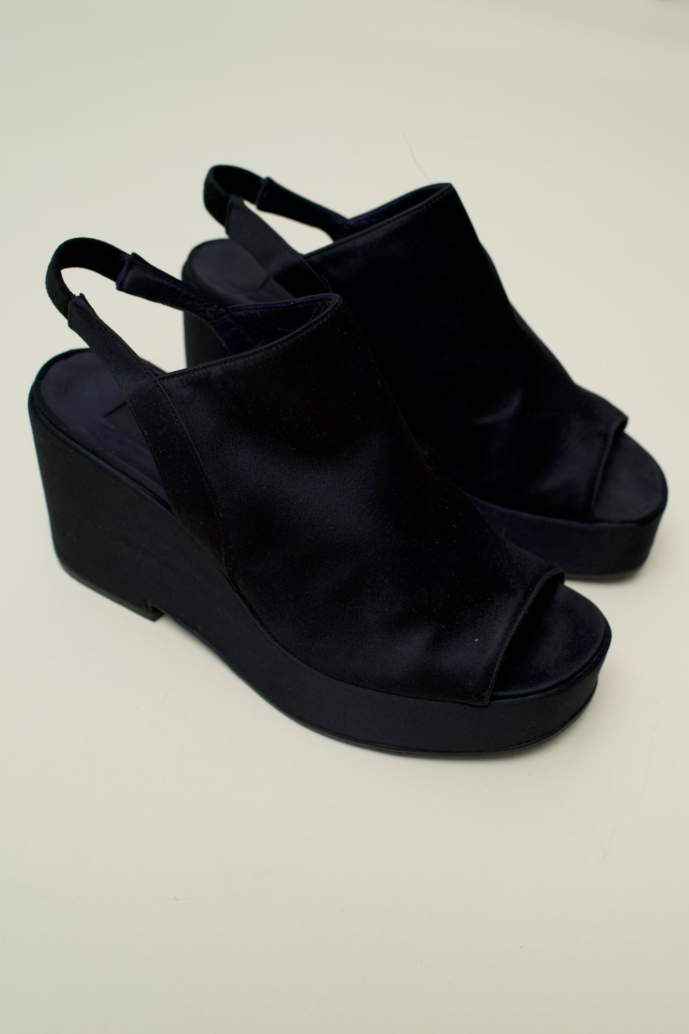 DONNA KARAN WEDGE SANDALS