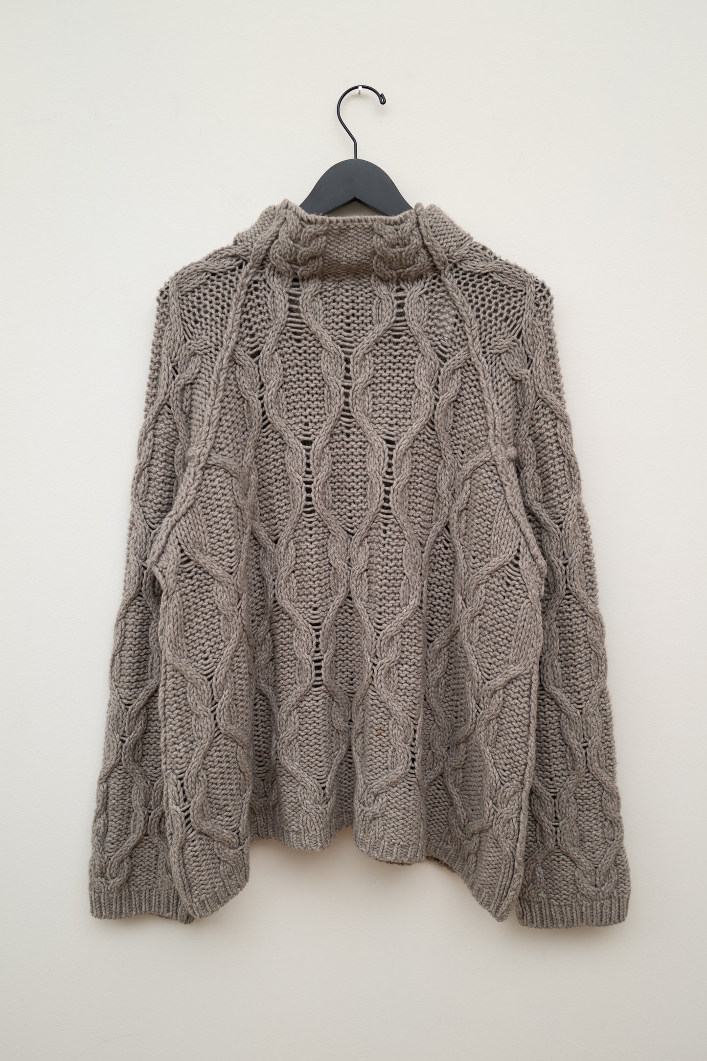 CHLOE CABLE KNIT CARDIGAN