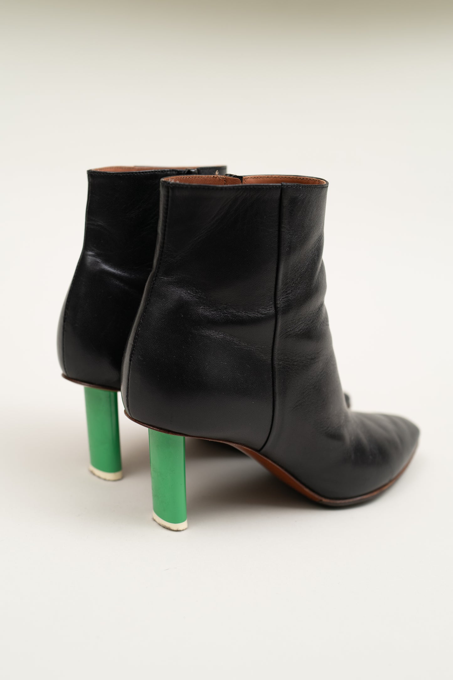 VETEMENTS LIGHTER HEEL BOOTS