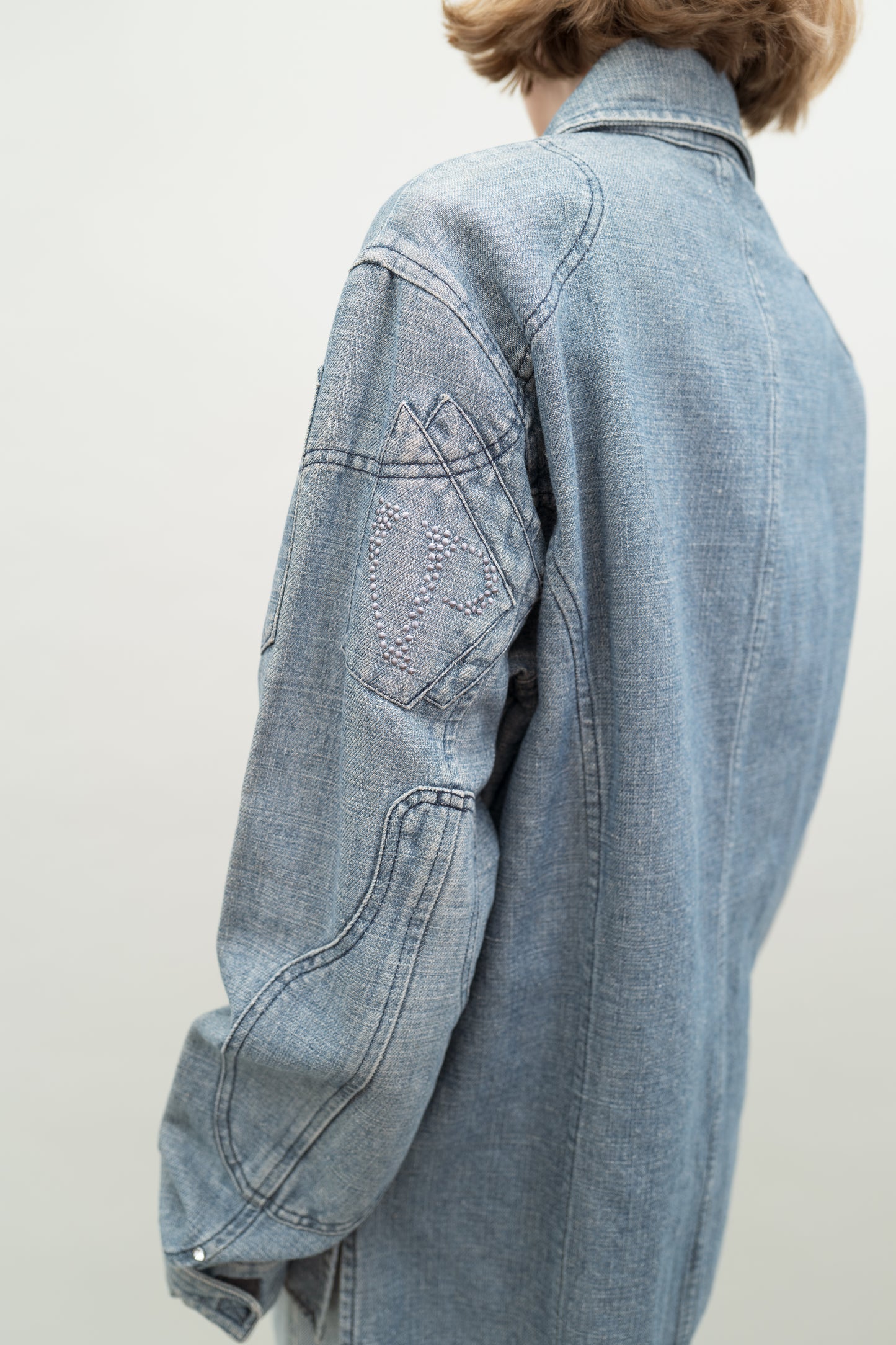 VOYAGE PASSION DENIM BUTTON UP