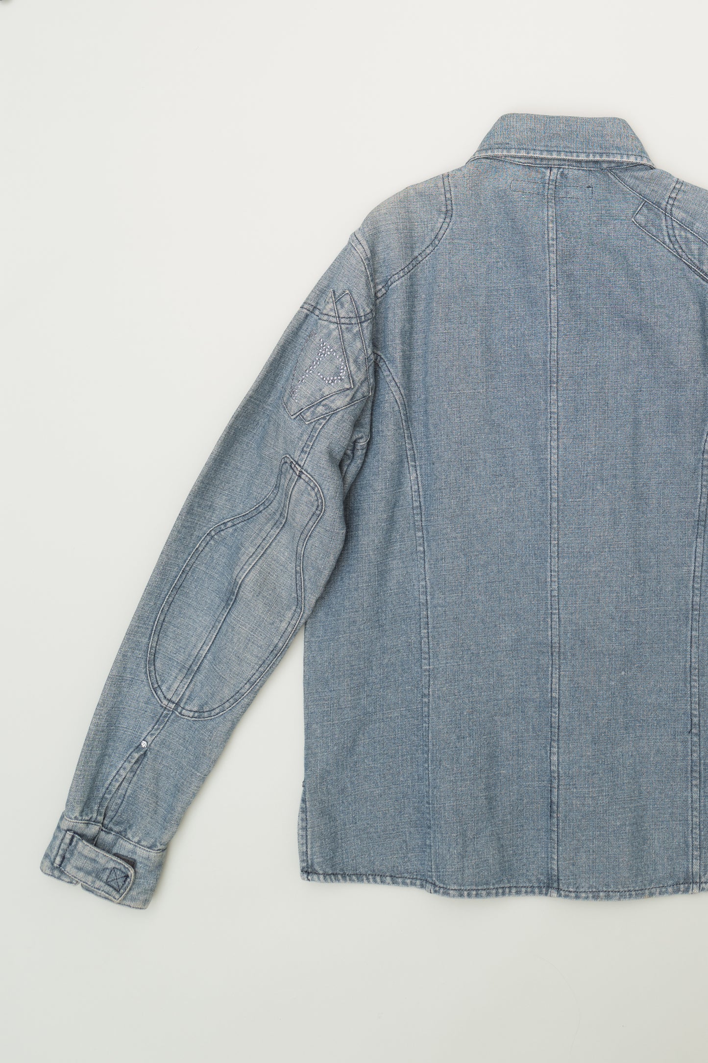 VOYAGE PASSION DENIM BUTTON UP