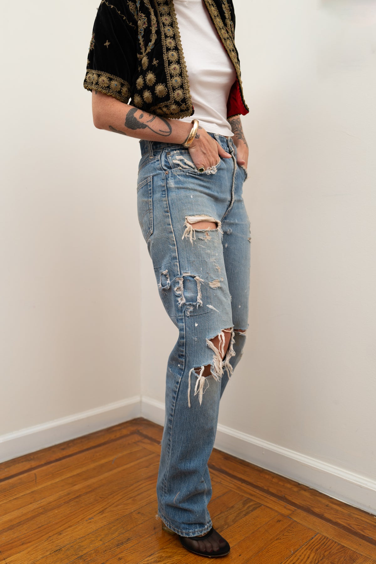 VINTAGE LEVI'S JEANS