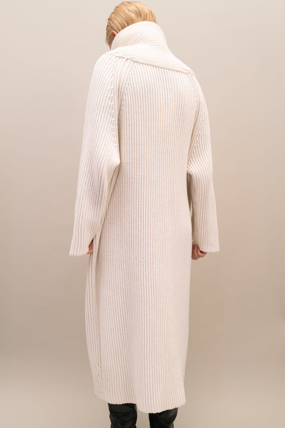 OVERSIZED HEAVY KNIT DRESS