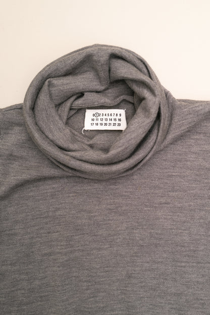 MARGIELA TURTLENECK SWEATER