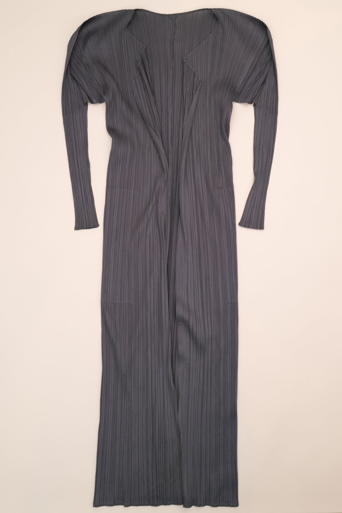 ISSEY MIYAKE PLEATS PLEASE OVERCOAT
